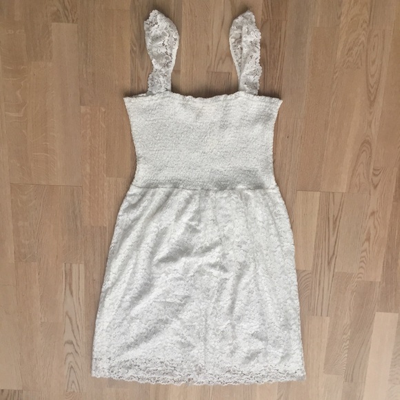 🌷sold🌷Anthropologie • NWT Anastasi Smocked Dress - Picture 4 of 8